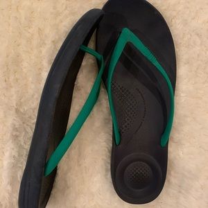 Fitflop Navy Blue/Green Sandals, Size 9